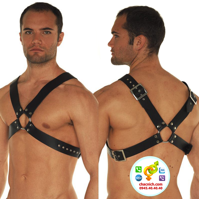 bộ da mặc vào ngực như chiến binh dành cho gay